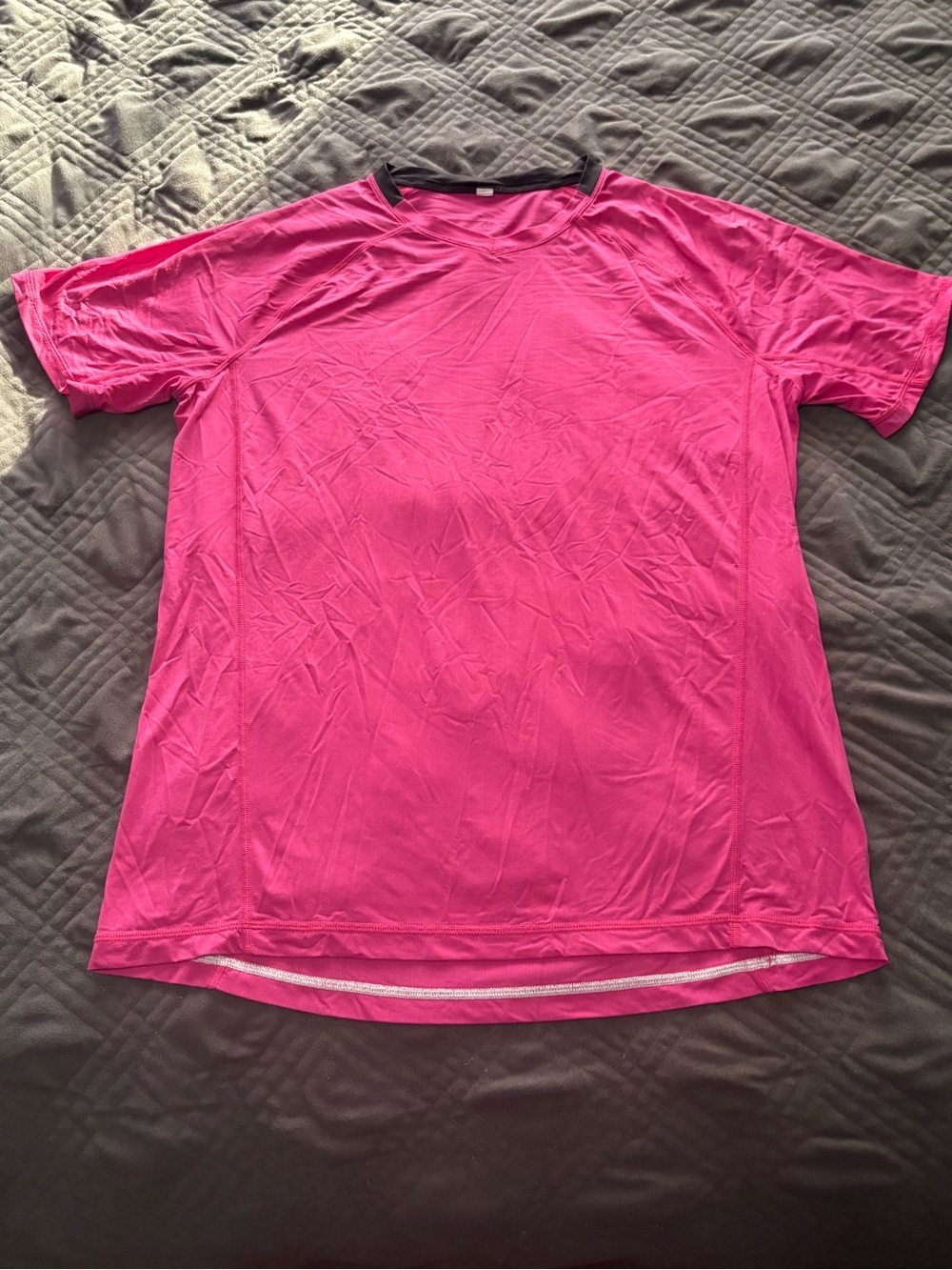 Lululemon Short Sleeve Performance Tee pink size large